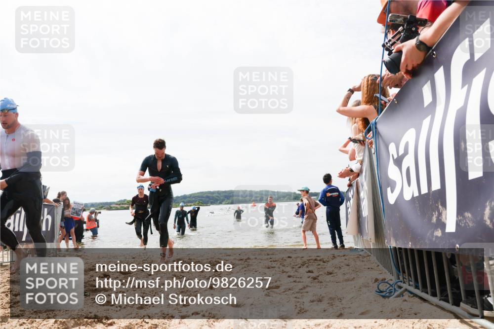 21.06.2026 - Viking Triathlon Michael Strokosch http://msf.ph/oto/9826257 21.06.2026 10:38:43 Schwimmen 53, 55, 300, 303, 397, 546, 567 meine-sportfotos.de