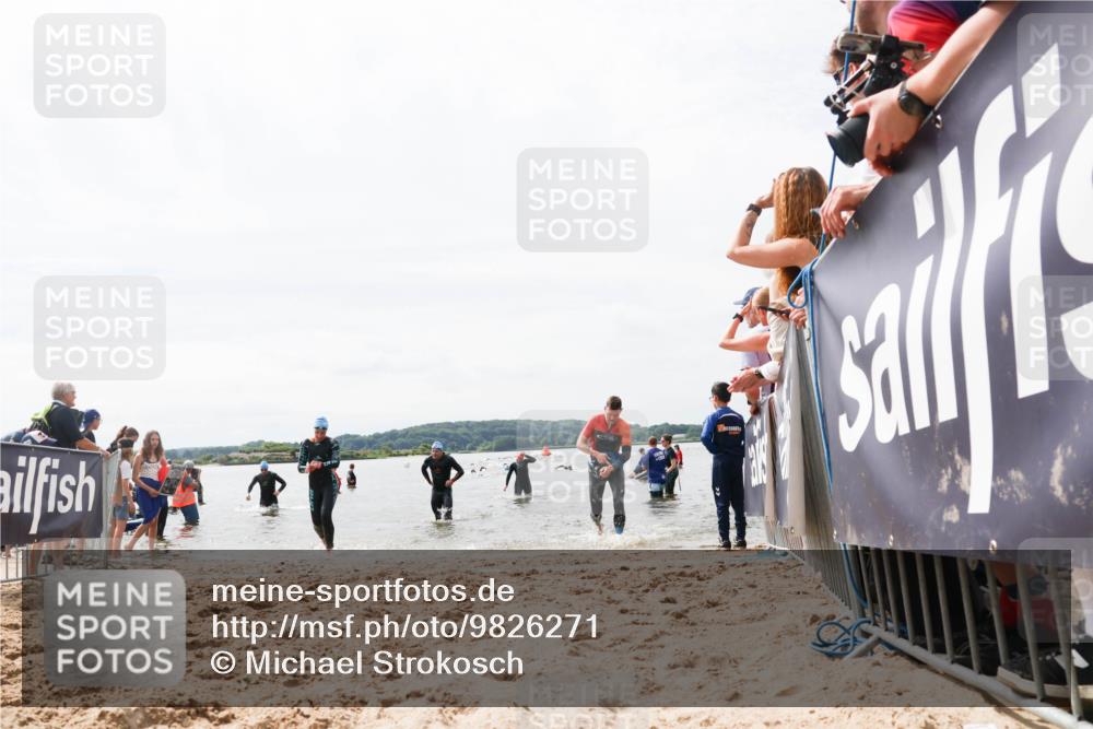 21.06.2026 - Viking Triathlon Michael Strokosch http://msf.ph/oto/9826271 21.06.2026 10:38:48 Schwimmen 53, 55, 144, 303, 397, 419, 546, 666 meine-sportfotos.de
