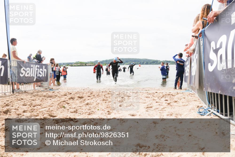 21.06.2026 - Viking Triathlon Michael Strokosch http://msf.ph/oto/9826351 21.06.2026 10:39:15 Schwimmen 152, 214, 232, 328, 340, 457 meine-sportfotos.de