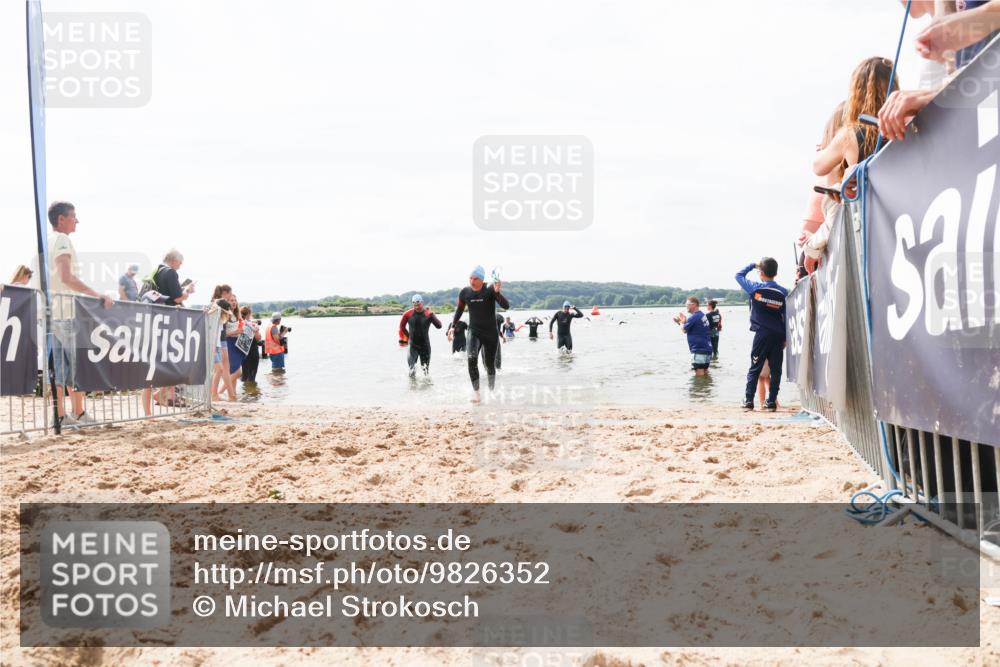 21.06.2026 - Viking Triathlon Michael Strokosch http://msf.ph/oto/9826352 21.06.2026 10:39:15 Schwimmen 152, 214, 232, 328, 340, 457 meine-sportfotos.de