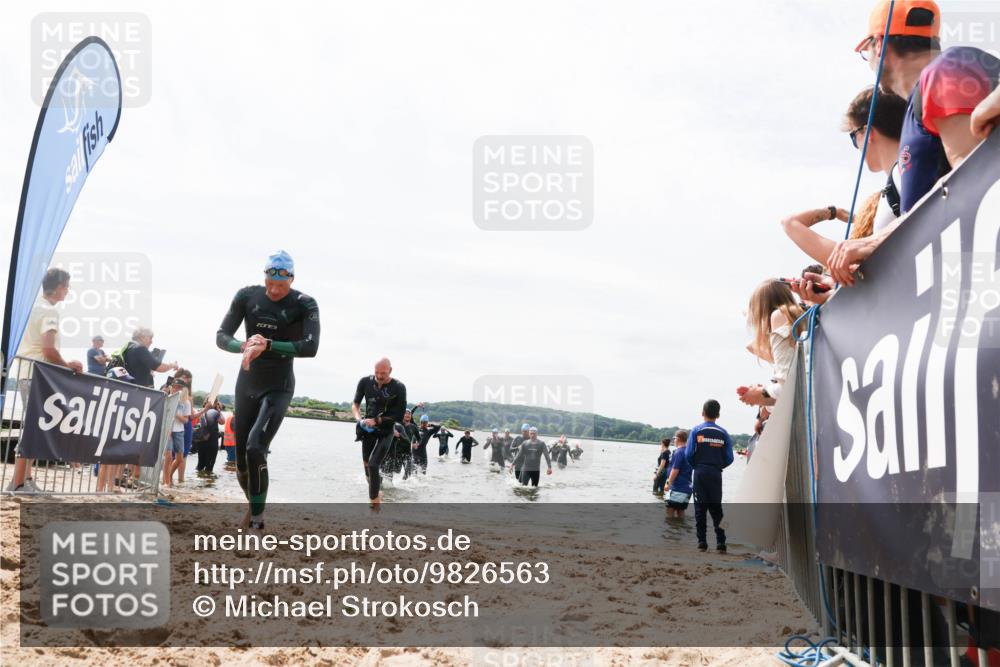 21.06.2026 - Viking Triathlon Michael Strokosch http://msf.ph/oto/9826563 21.06.2026 10:40:25 Schwimmen 34, 58, 150, 195, 301, 398, 425, 460, 496, 649 meine-sportfotos.de