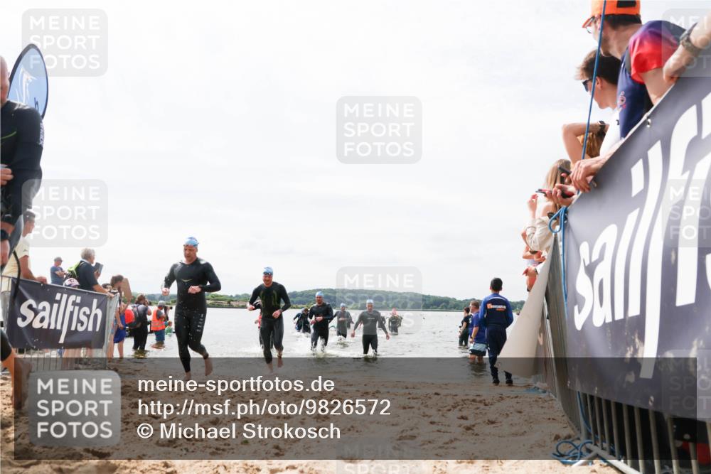 21.06.2026 - Viking Triathlon Michael Strokosch http://msf.ph/oto/9826572 21.06.2026 10:40:28 Schwimmen 34, 150, 195, 301, 312, 398, 425, 496 meine-sportfotos.de