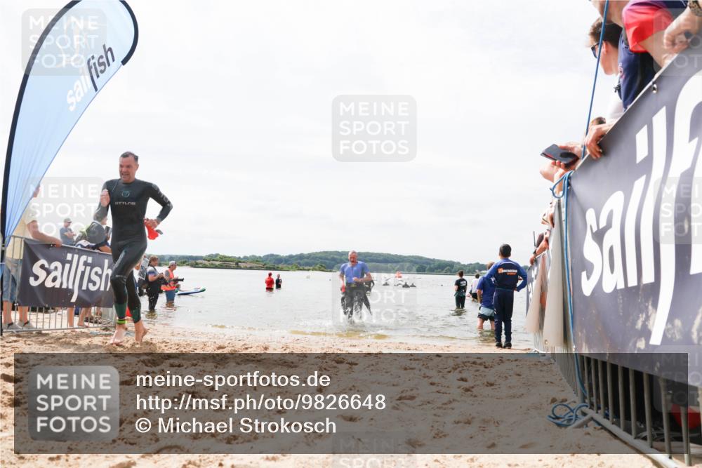 21.06.2026 - Viking Triathlon Michael Strokosch http://msf.ph/oto/9826648 21.06.2026 10:40:54 Schwimmen 330, 387, 636, 667 meine-sportfotos.de