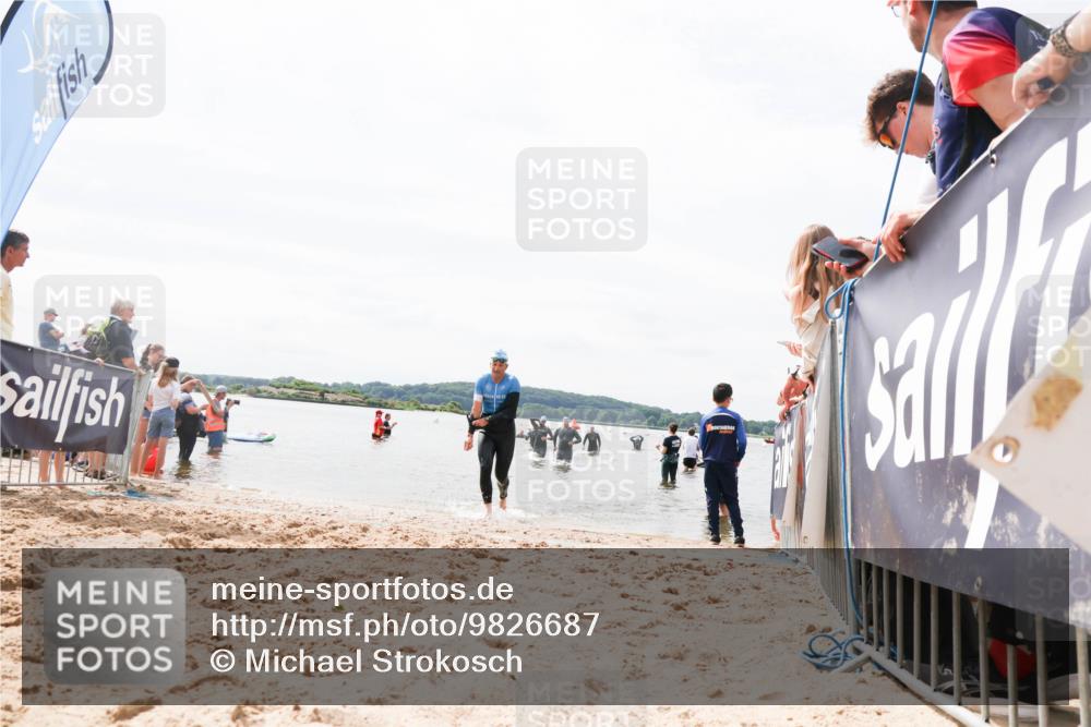 21.06.2026 - Viking Triathlon Michael Strokosch http://msf.ph/oto/9826687 21.06.2026 10:41:09 Schwimmen 132 meine-sportfotos.de