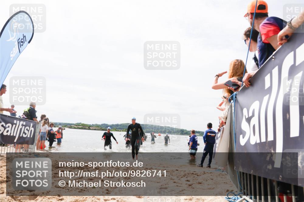 21.06.2026 - Viking Triathlon Michael Strokosch http://msf.ph/oto/9826741 21.06.2026 10:41:27 Schwimmen 96, 165, 179, 262, 327, 429, 578 meine-sportfotos.de