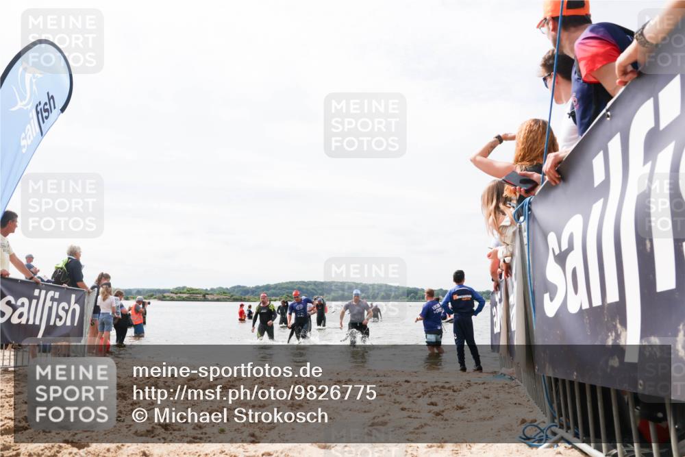 21.06.2026 - Viking Triathlon Michael Strokosch http://msf.ph/oto/9826775 21.06.2026 10:41:38 Schwimmen 143, 165, 262, 327, 522, 608, 655 meine-sportfotos.de