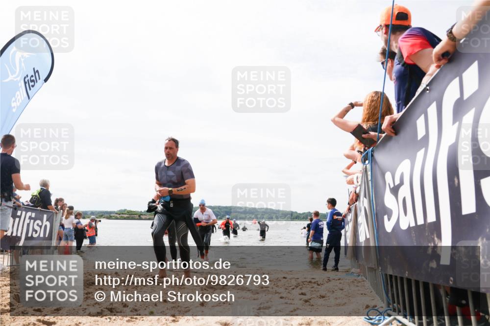 21.06.2026 - Viking Triathlon Michael Strokosch http://msf.ph/oto/9826793 21.06.2026 10:41:44 Schwimmen 83, 143, 162, 339, 452, 522, 608, 655 meine-sportfotos.de
