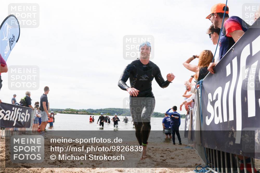 21.06.2026 - Viking Triathlon Michael Strokosch http://msf.ph/oto/9826839 21.06.2026 10:41:59 Schwimmen 44, 63, 134, 438, 552 meine-sportfotos.de