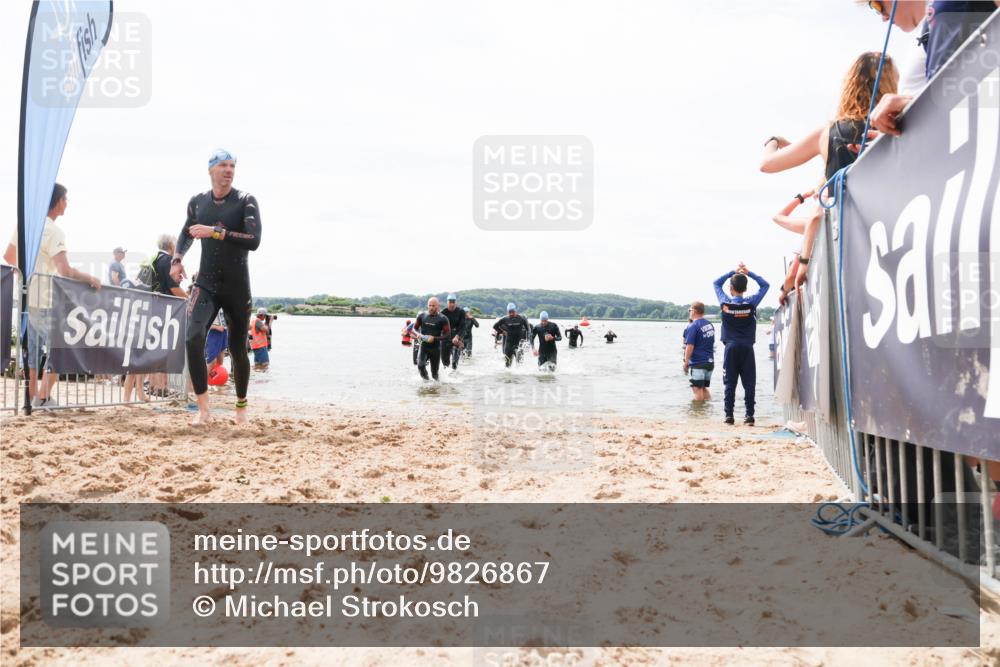 21.06.2026 - Viking Triathlon Michael Strokosch http://msf.ph/oto/9826867 21.06.2026 10:42:09 Schwimmen 44, 86, 94, 134, 188, 193, 266, 399, 438 meine-sportfotos.de