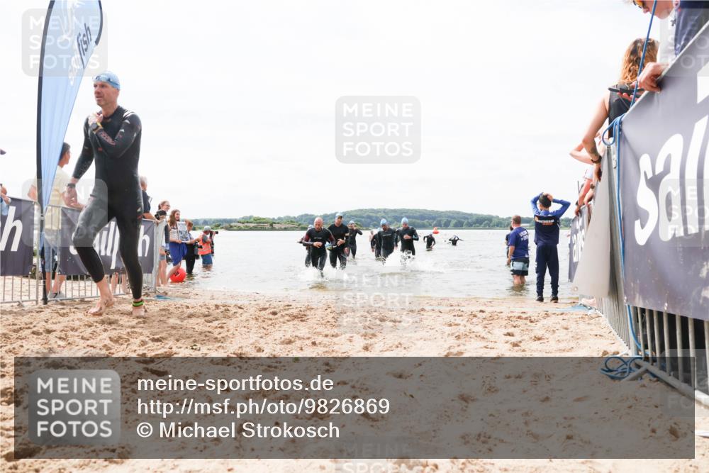 21.06.2026 - Viking Triathlon Michael Strokosch http://msf.ph/oto/9826869 21.06.2026 10:42:09 Schwimmen 44, 86, 94, 134, 188, 193, 266, 399, 438 meine-sportfotos.de