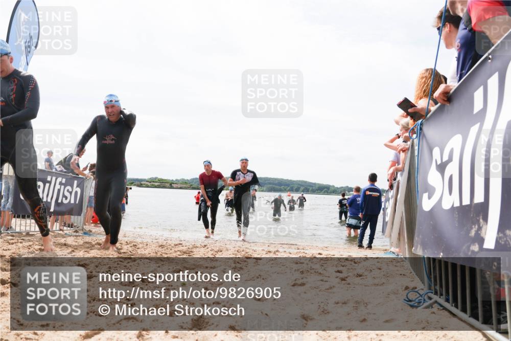 21.06.2026 - Viking Triathlon Michael Strokosch http://msf.ph/oto/9826905 21.06.2026 10:42:21 Schwimmen 72, 266, 279, 296, 399, 492, 516 meine-sportfotos.de