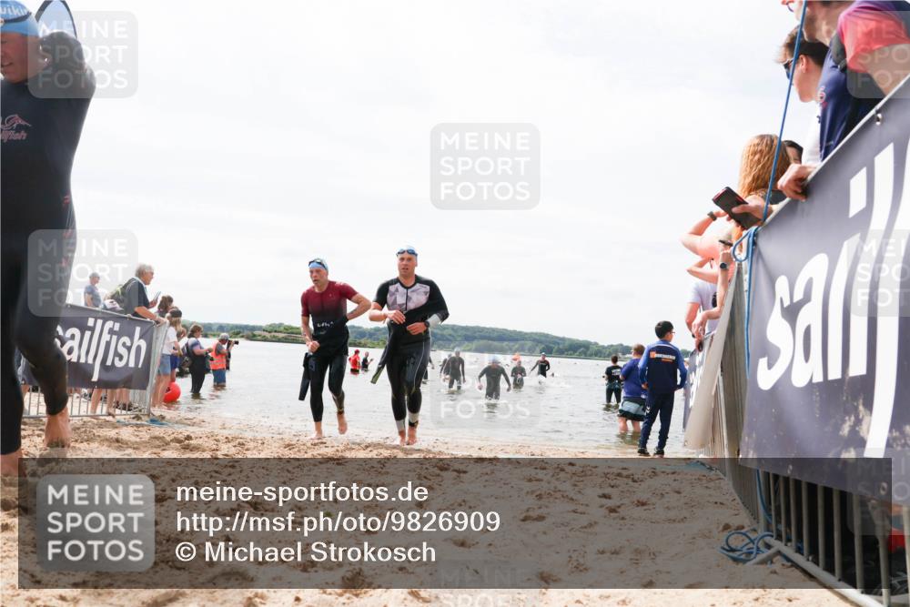 21.06.2026 - Viking Triathlon Michael Strokosch http://msf.ph/oto/9826909 21.06.2026 10:42:23 Schwimmen 45, 72, 266, 279, 296, 492, 516 meine-sportfotos.de