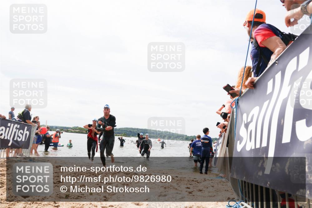 21.06.2026 - Viking Triathlon Michael Strokosch http://msf.ph/oto/9826980 21.06.2026 10:42:47 Schwimmen 41, 166, 175, 177, 213, 268, 384, 436 meine-sportfotos.de
