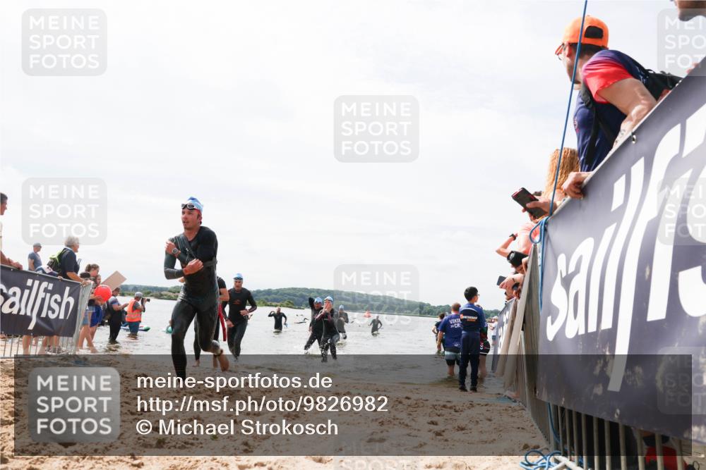 21.06.2026 - Viking Triathlon Michael Strokosch http://msf.ph/oto/9826982 21.06.2026 10:42:48 Schwimmen 41, 166, 175, 177, 213, 268, 384 meine-sportfotos.de