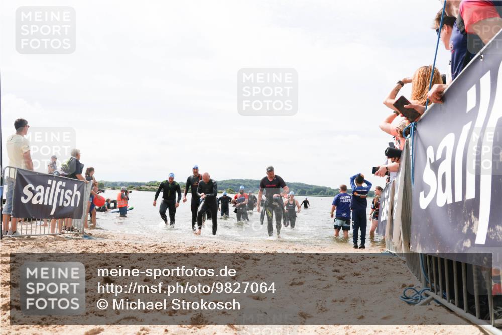 21.06.2026 - Viking Triathlon Michael Strokosch http://msf.ph/oto/9827064 21.06.2026 10:43:15 Schwimmen 88, 251, 259, 473, 482, 489, 505, 511, 533, 619 meine-sportfotos.de