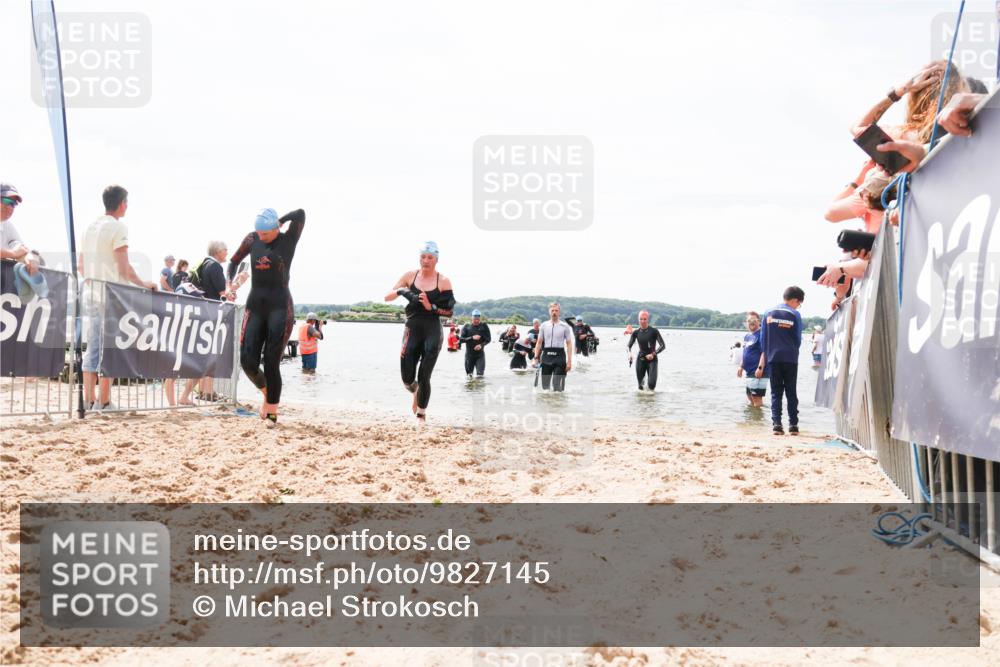21.06.2026 - Viking Triathlon Michael Strokosch http://msf.ph/oto/9827145 21.06.2026 10:43:42 Schwimmen 93, 163, 230, 231, 234, 248, 351, 459, 470, 618, 663 meine-sportfotos.de