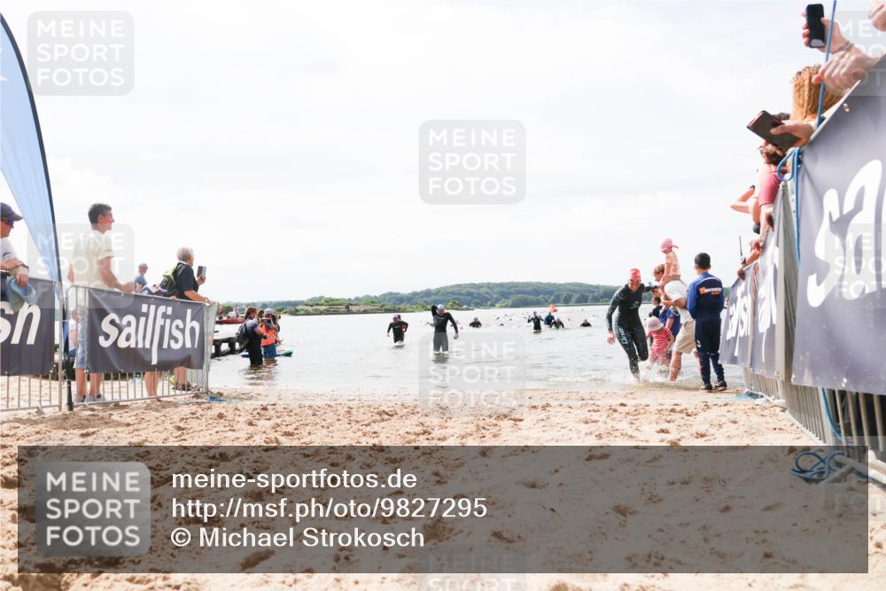 21.06.2026 - Viking Triathlon Michael Strokosch http://msf.ph/oto/9827295 21.06.2026 10:44:36 Schwimmen 590, 601 meine-sportfotos.de