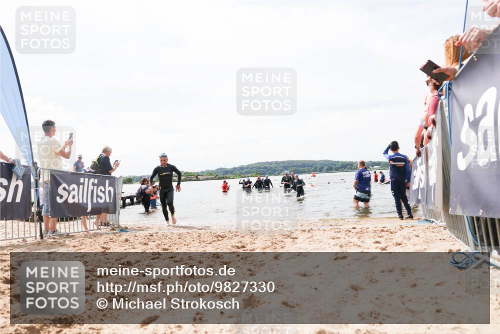 21.06.2026 - Viking Triathlon Michael Strokosch http://msf.ph/oto/9827330 21.06.2026 10:44:48 Schwimmen 377, 531, 590 meine-sportfotos.de