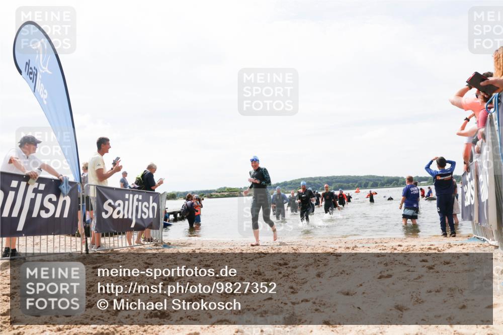 21.06.2026 - Viking Triathlon Michael Strokosch http://msf.ph/oto/9827352 21.06.2026 10:44:56 Schwimmen 33, 276, 350, 377, 658 meine-sportfotos.de