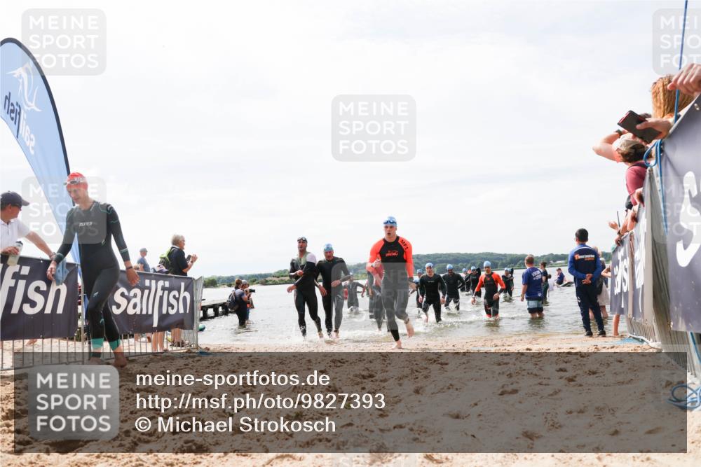 21.06.2026 - Viking Triathlon Michael Strokosch http://msf.ph/oto/9827393 21.06.2026 10:45:09 Schwimmen 33, 36, 151, 308, 310, 329, 345, 366, 369, 415, 445, 577, 658, 668 meine-sportfotos.de