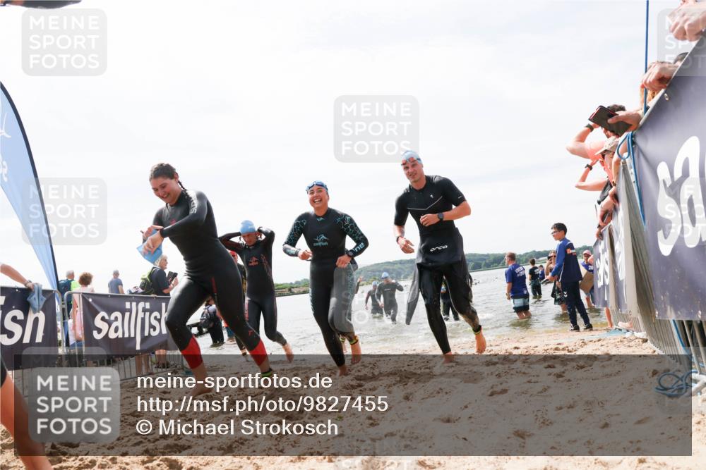 21.06.2026 - Viking Triathlon Michael Strokosch http://msf.ph/oto/9827455 21.06.2026 10:45:30 Schwimmen 37, 48, 85, 105, 147, 158, 273, 274, 302, 354, 376, 540, 635 meine-sportfotos.de