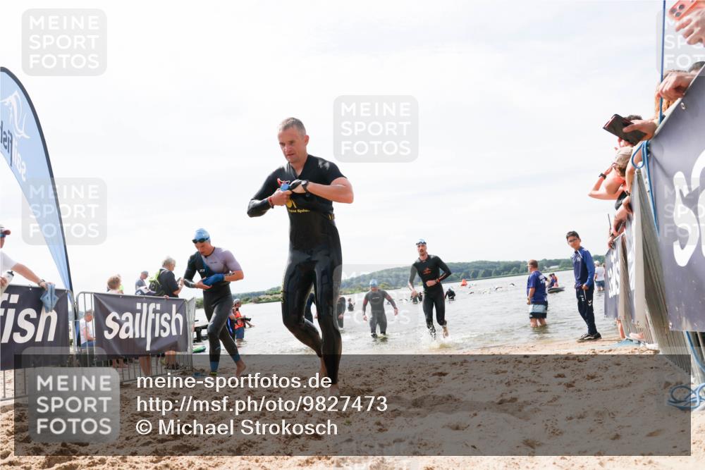 21.06.2026 - Viking Triathlon Michael Strokosch http://msf.ph/oto/9827473 21.06.2026 10:45:36 Schwimmen 37, 54, 85, 105, 158, 376, 540, 562, 635 meine-sportfotos.de
