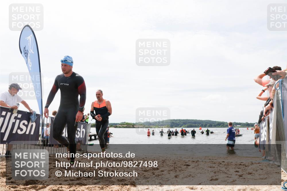 21.06.2026 - Viking Triathlon Michael Strokosch http://msf.ph/oto/9827498 21.06.2026 10:45:44 Schwimmen 54, 540, 562 meine-sportfotos.de