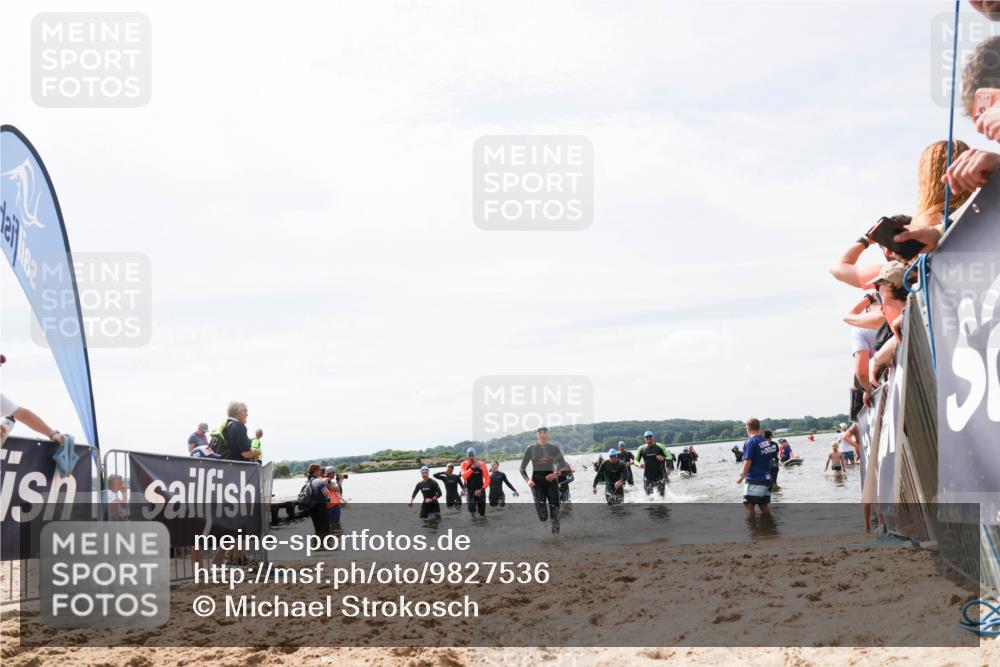 21.06.2026 - Viking Triathlon Michael Strokosch http://msf.ph/oto/9827536 21.06.2026 10:45:57 Schwimmen 172, 196, 245, 331, 389, 405, 534, 539 meine-sportfotos.de