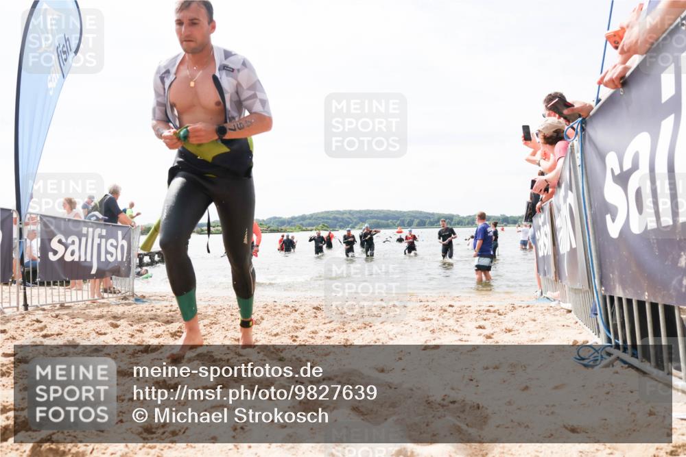 21.06.2026 - Viking Triathlon Michael Strokosch http://msf.ph/oto/9827639 21.06.2026 10:46:32 Schwimmen 156, 322, 324, 363, 388, 497, 654 meine-sportfotos.de