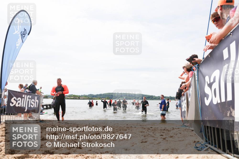 21.06.2026 - Viking Triathlon Michael Strokosch http://msf.ph/oto/9827647 21.06.2026 10:46:34 Schwimmen 156, 363, 388, 497, 654 meine-sportfotos.de