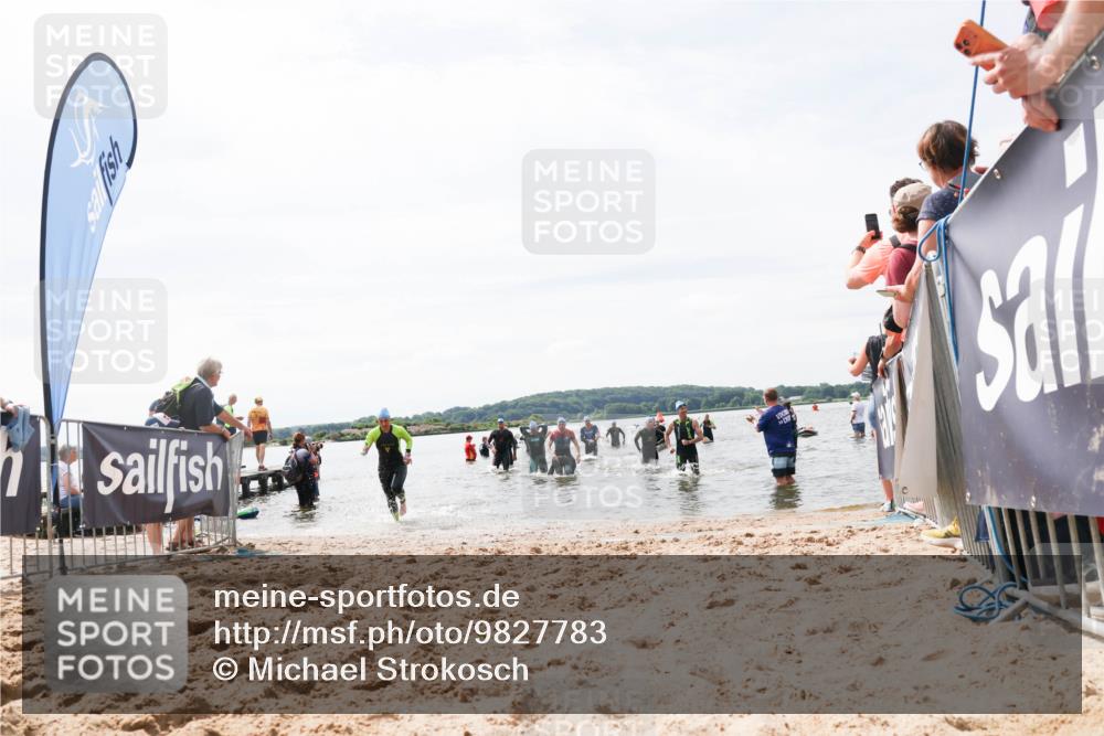 21.06.2026 - Viking Triathlon Michael Strokosch http://msf.ph/oto/9827783 21.06.2026 10:47:19 Schwimmen 116, 155, 317, 321, 458 meine-sportfotos.de