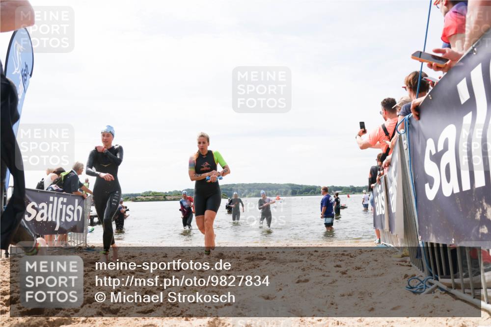 21.06.2026 - Viking Triathlon Michael Strokosch http://msf.ph/oto/9827834 21.06.2026 10:47:38 Schwimmen 56, 297, 304, 353, 469, 554, 571 meine-sportfotos.de