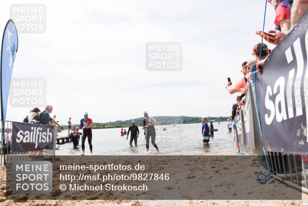 21.06.2026 - Viking Triathlon Michael Strokosch http://msf.ph/oto/9827846 21.06.2026 10:47:42 Schwimmen 56, 297, 304, 554, 571 meine-sportfotos.de