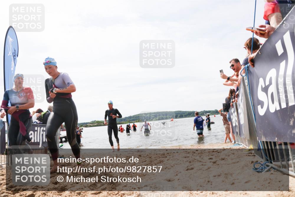 21.06.2026 - Viking Triathlon Michael Strokosch http://msf.ph/oto/9827857 21.06.2026 10:47:46 Schwimmen 56, 297, 554, 574 meine-sportfotos.de