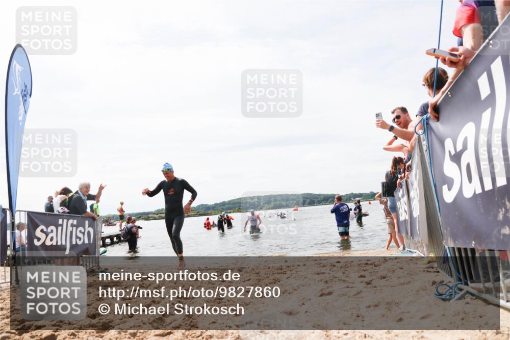 21.06.2026 - Viking Triathlon Michael Strokosch http://msf.ph/oto/9827860 21.06.2026 10:47:47 Schwimmen 56, 297, 554, 574 meine-sportfotos.de