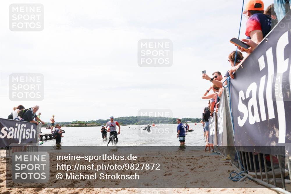 21.06.2026 - Viking Triathlon Michael Strokosch http://msf.ph/oto/9827872 21.06.2026 10:47:51 Schwimmen 56, 60, 574 meine-sportfotos.de