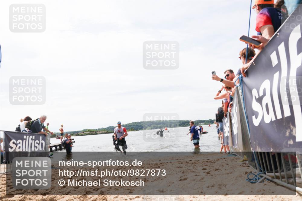21.06.2026 - Viking Triathlon Michael Strokosch http://msf.ph/oto/9827873 21.06.2026 10:47:51 Schwimmen 56, 60, 574 meine-sportfotos.de