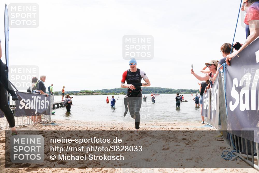 21.06.2026 - Viking Triathlon Michael Strokosch http://msf.ph/oto/9828033 21.06.2026 10:48:44 Schwimmen 181, 209 meine-sportfotos.de