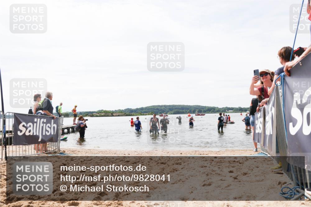 21.06.2026 - Viking Triathlon Michael Strokosch http://msf.ph/oto/9828041 21.06.2026 10:48:47 Schwimmen 181, 209, 223, 409 meine-sportfotos.de