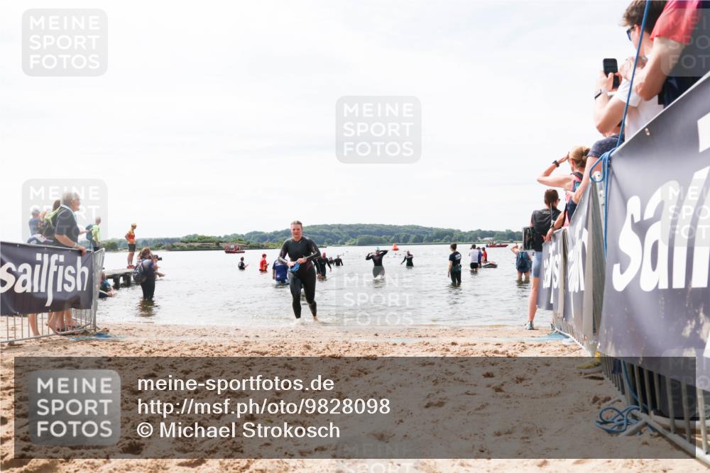 21.06.2026 - Viking Triathlon Michael Strokosch http://msf.ph/oto/9828098 21.06.2026 10:49:06 Schwimmen 291, 378, 434, 549 meine-sportfotos.de
