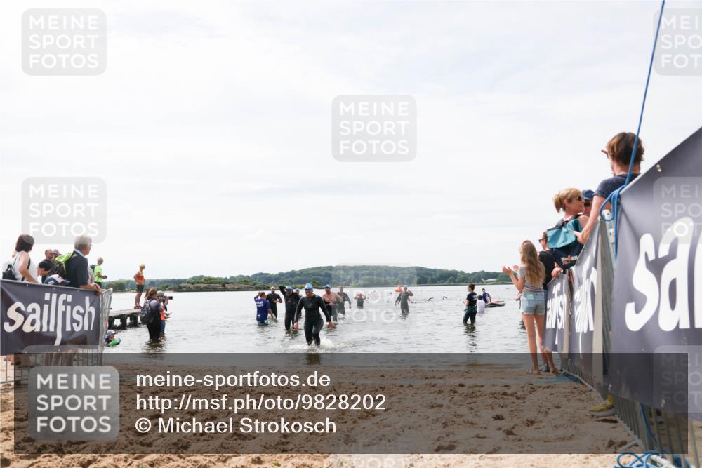 21.06.2026 - Viking Triathlon Michael Strokosch http://msf.ph/oto/9828202 21.06.2026 10:49:41 Schwimmen 206, 298, 483 meine-sportfotos.de