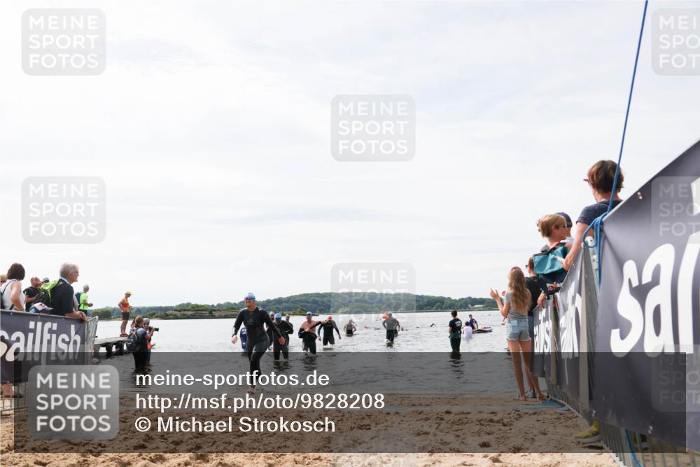 21.06.2026 - Viking Triathlon Michael Strokosch http://msf.ph/oto/9828208 21.06.2026 10:49:43 Schwimmen 75, 206, 298, 483 meine-sportfotos.de