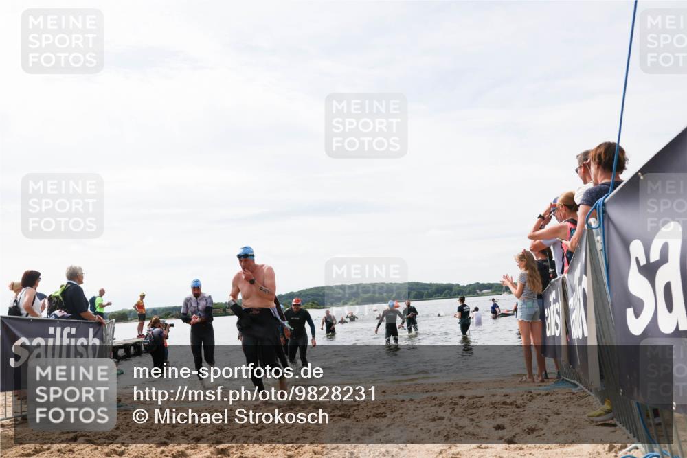 21.06.2026 - Viking Triathlon Michael Strokosch http://msf.ph/oto/9828231 21.06.2026 10:49:51 Schwimmen 75, 124, 178, 206, 298, 523, 629 meine-sportfotos.de