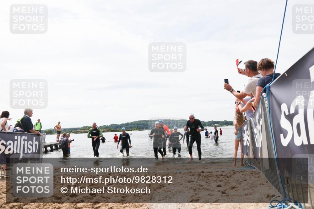 21.06.2026 - Viking Triathlon Michael Strokosch http://msf.ph/oto/9828312 21.06.2026 10:50:20 Schwimmen 78, 115, 135, 250, 254, 382, 603, 605, 630 meine-sportfotos.de