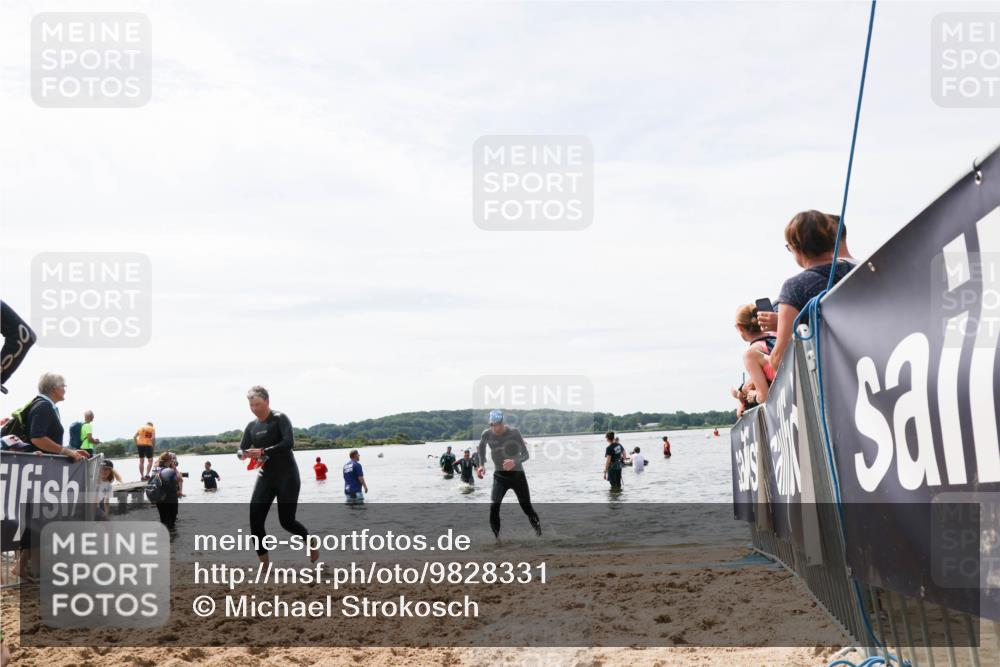 21.06.2026 - Viking Triathlon Michael Strokosch http://msf.ph/oto/9828331 21.06.2026 10:50:26 Schwimmen 78, 115, 135, 250, 254, 261, 382, 603, 605 meine-sportfotos.de
