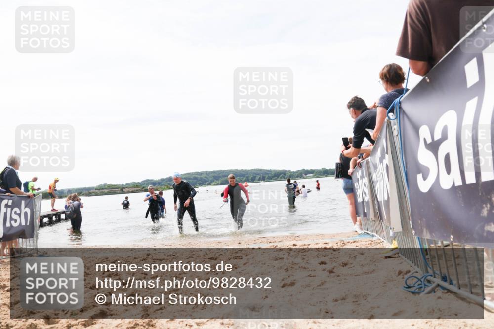 21.06.2026 - Viking Triathlon Michael Strokosch http://msf.ph/oto/9828432 21.06.2026 10:51:01 Schwimmen 66, 76, 184 meine-sportfotos.de