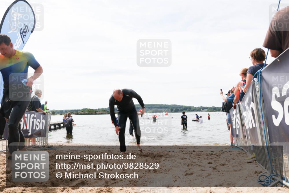 21.06.2026 - Viking Triathlon Michael Strokosch http://msf.ph/oto/9828529 21.06.2026 10:51:33 Schwimmen 335, 609, 628 meine-sportfotos.de