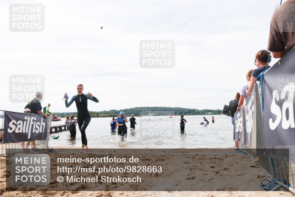 21.06.2026 - Viking Triathlon Michael Strokosch http://msf.ph/oto/9828663 21.06.2026 10:52:18 Schwimmen 40, 174, 222, 272, 491 meine-sportfotos.de