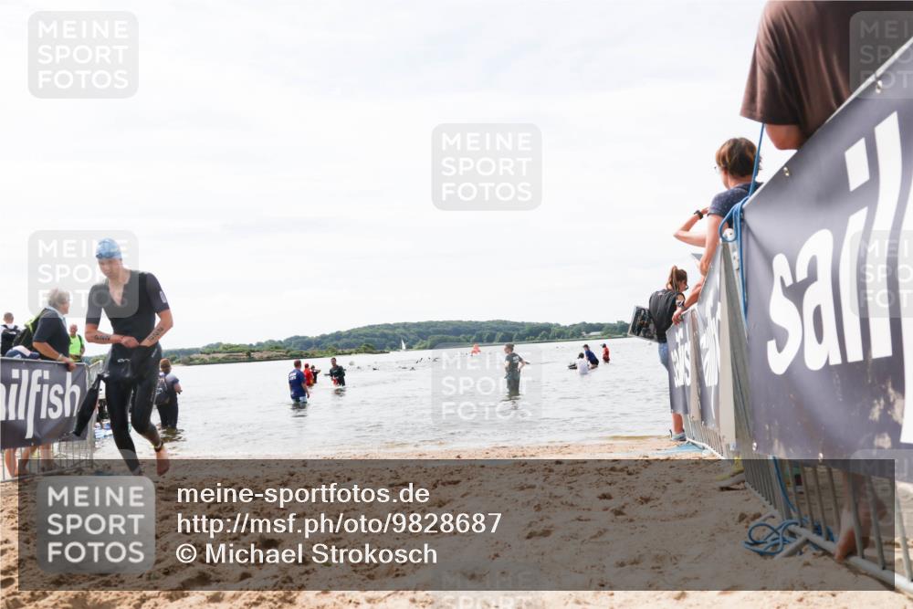 21.06.2026 - Viking Triathlon Michael Strokosch http://msf.ph/oto/9828687 21.06.2026 10:52:26 Schwimmen 40, 222 meine-sportfotos.de