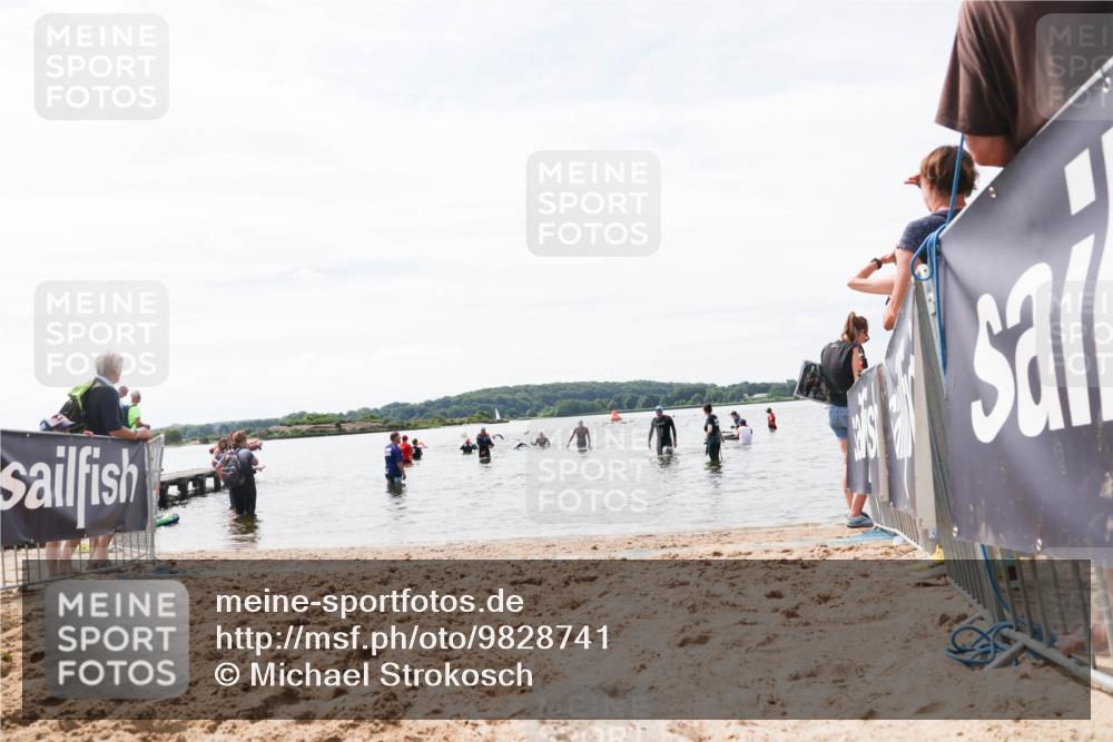 21.06.2026 - Viking Triathlon Michael Strokosch http://msf.ph/oto/9828741 21.06.2026 10:52:45 Schwimmen 624 meine-sportfotos.de